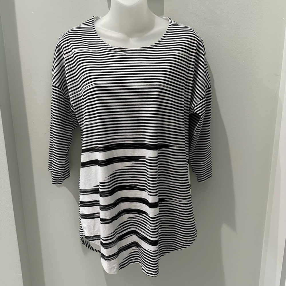 Wild Palms Drop Shoulder Tunic white with geometrical black stripes size Small